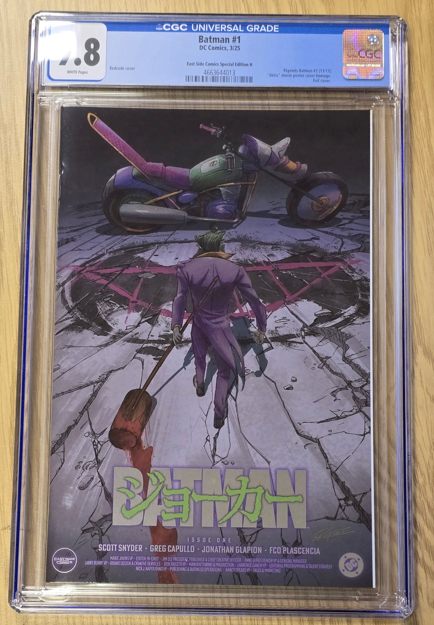 BATMAN (NEW 52) #1 REDCODE 'JOKER AKIRA HOMAGE' FOIL VARIANT LIMITED TO 800 COPIES CGC 9.8