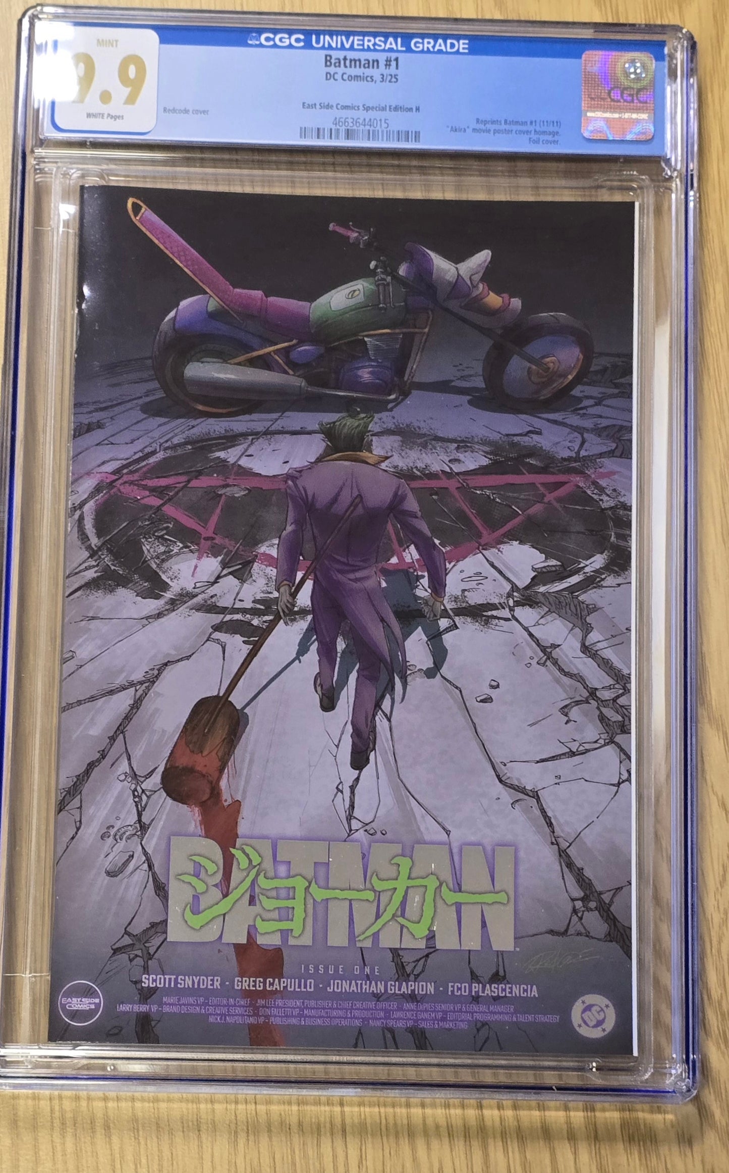 BATMAN (NEW 52) #1 REDCODE 'JOKER AKIRA HOMAGE' FOIL VARIANT LIMITED TO 800 COPIES CGC 9.9