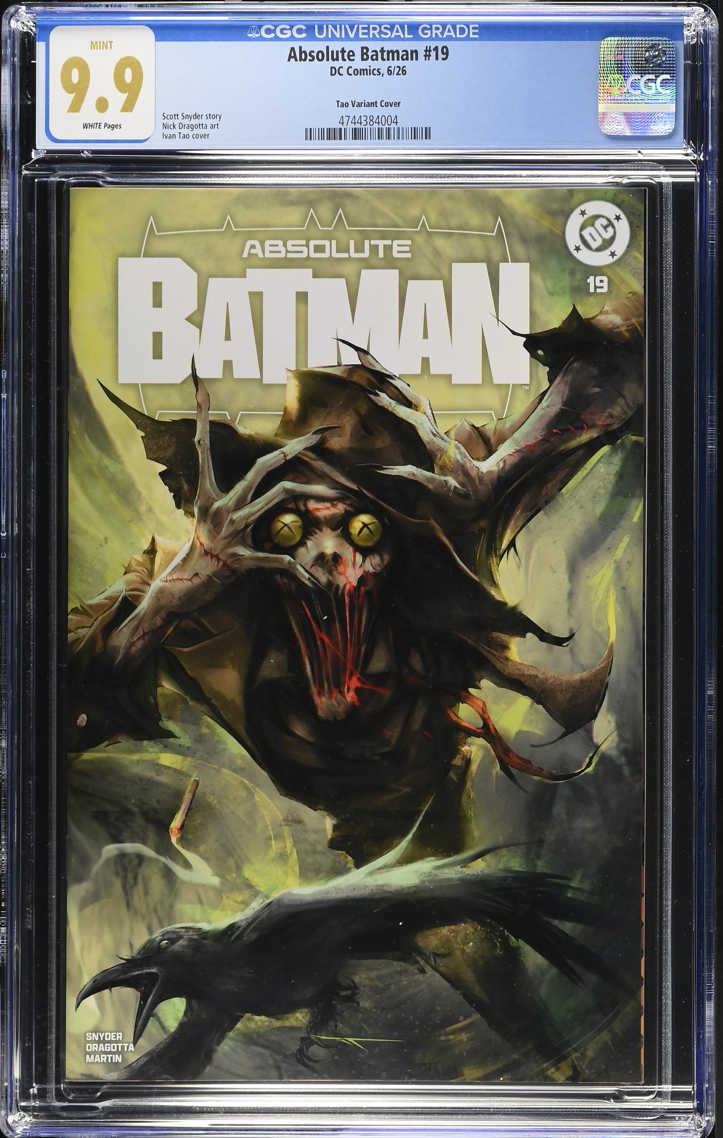 ABSOLUTE BATMAN #19 IVAN TAO TRADE DRESS VARIANT LIMITED TO 1000 COPIES CGC 9.9